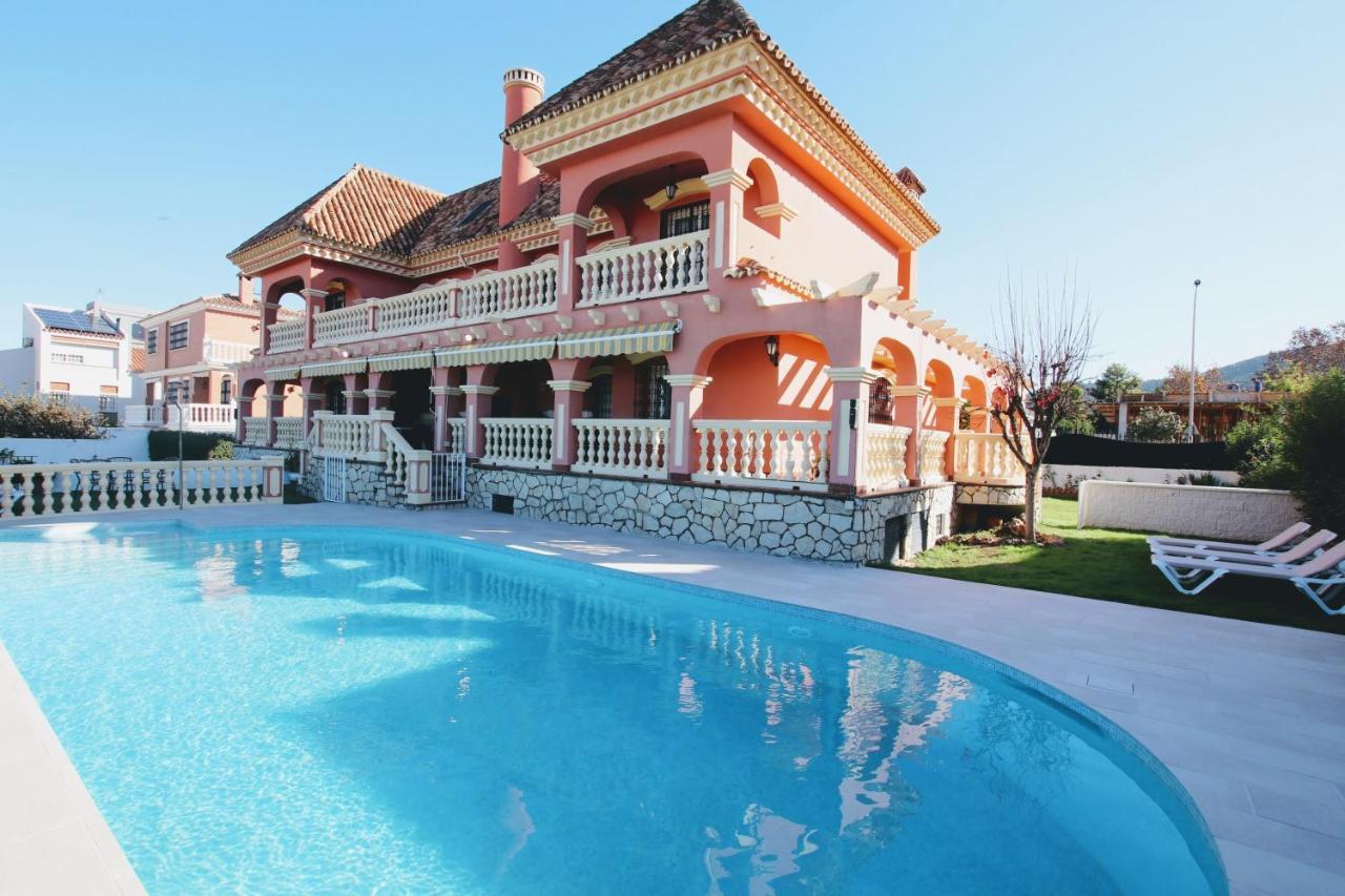 Tess Villa Cari Алаурін-де-ла-Торре Екстер'єр фото