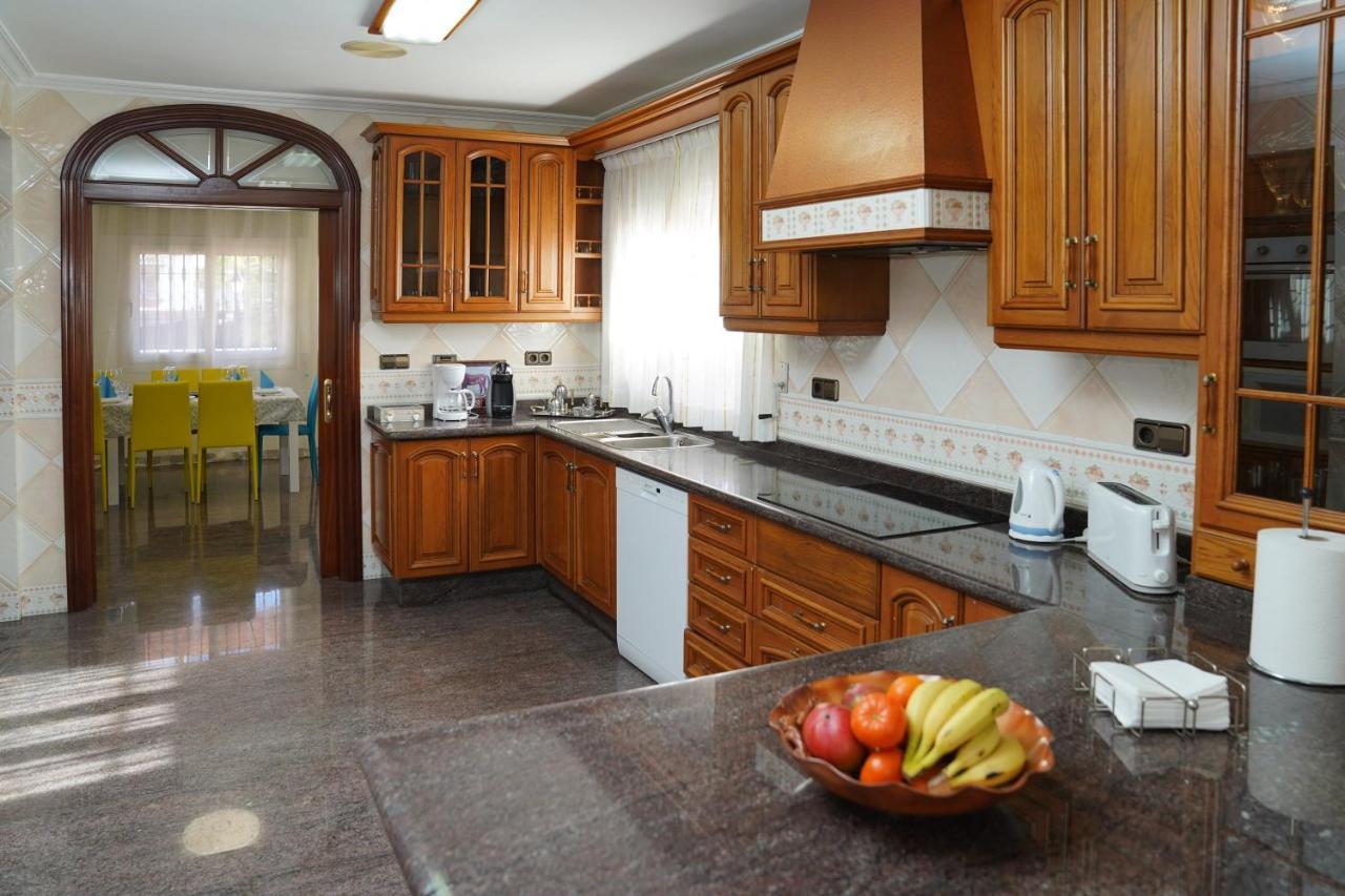 Tess Villa Cari Алаурін-де-ла-Торре Екстер'єр фото